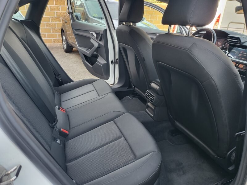 AUDI A3 SEDAN 30 TFSI S TRONIC