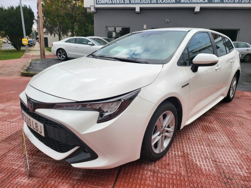 TOYOTA Corolla 1.8 HYBRID BUSINESS PLUS E-CVT TOU SPORT