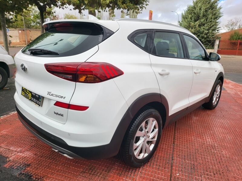 HYUNDAI TUSCON 1.6 CRDI 85kW (116CV) 48V SLE 4X2