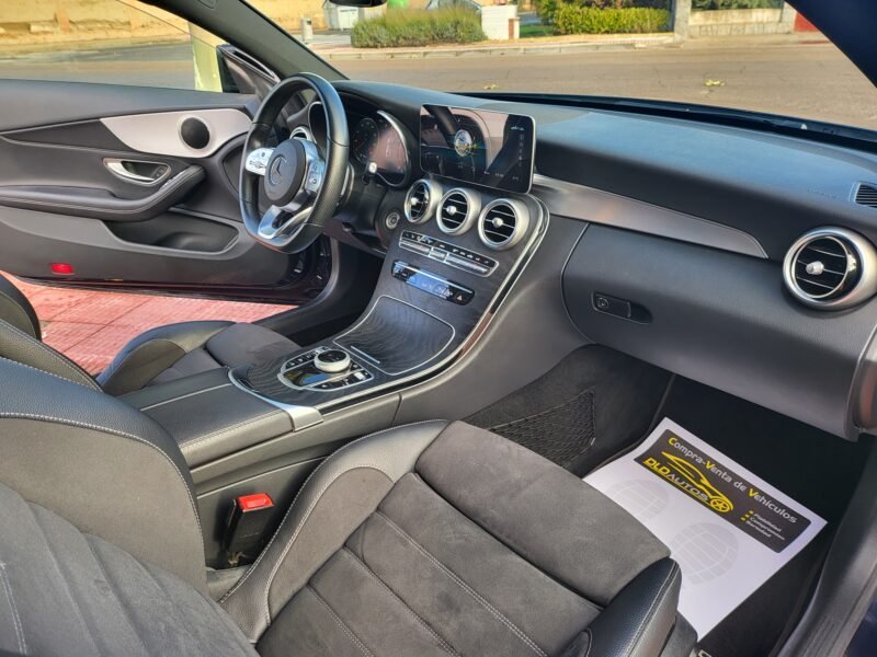MERCEDES-BENZ CLASE C COUPE 300 D AMG