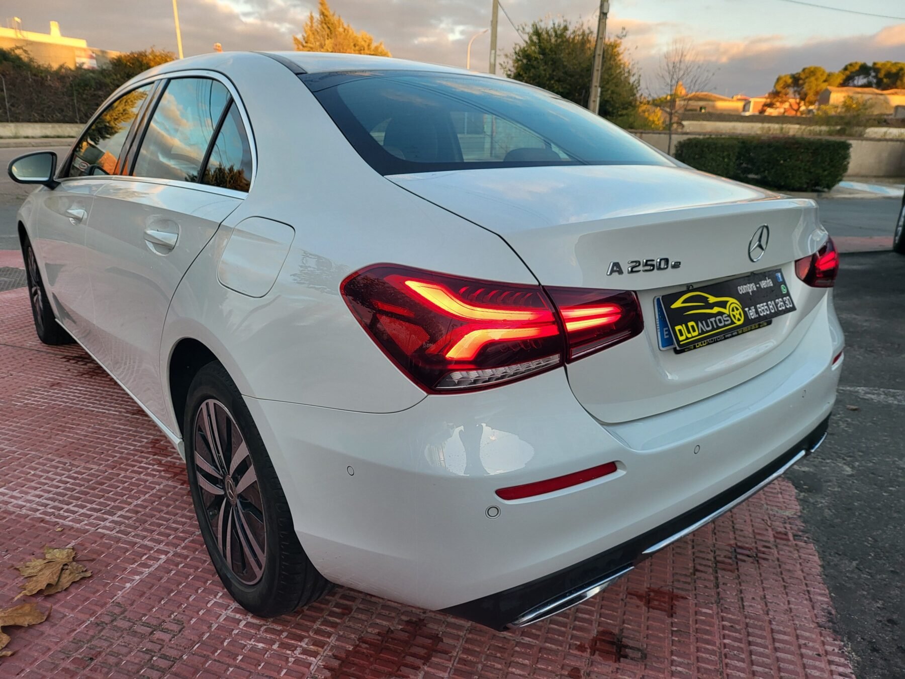 MERCEDES-BENZ CLASE A 250E