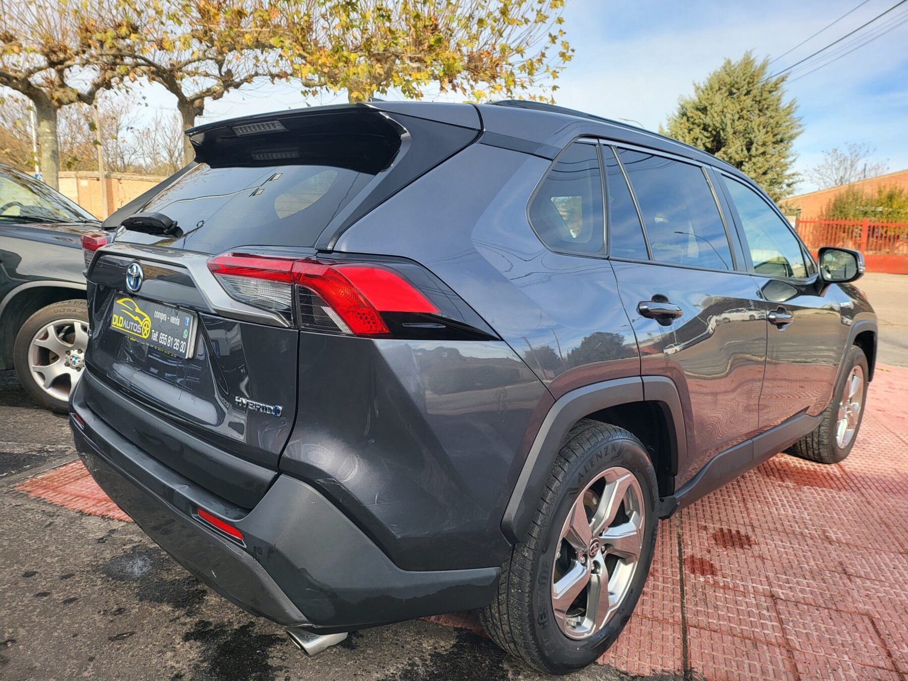 TOYOTA RAV4  2.5l 220H Advance 