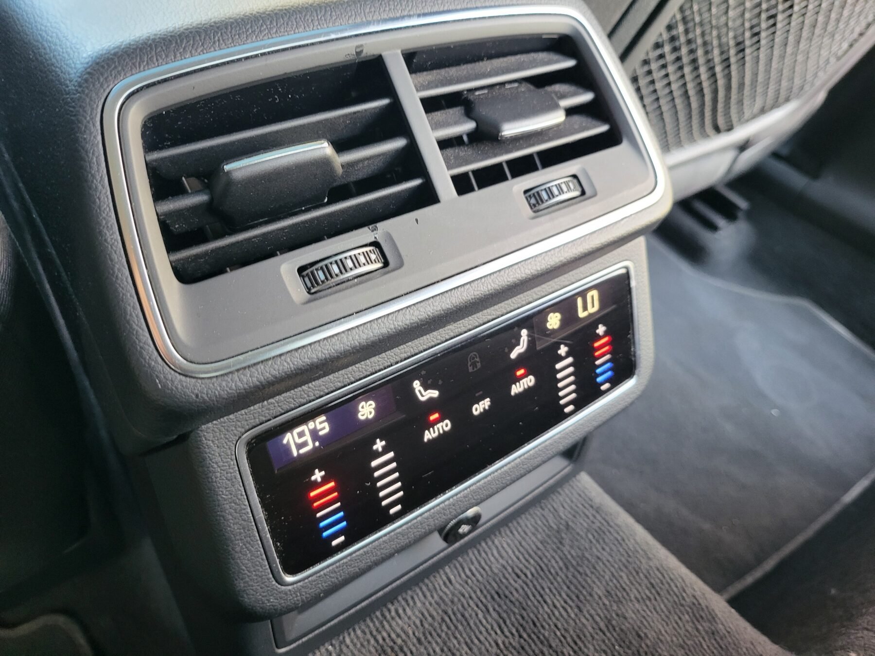 AUDI A6 Sport 50 TFSIe quattro ultra S tronic