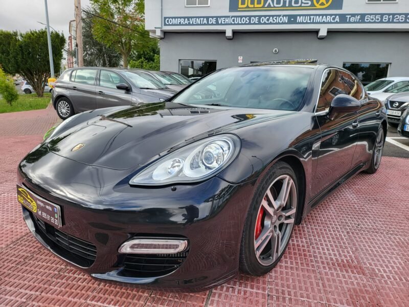 PORSCHE Panamera TURBO