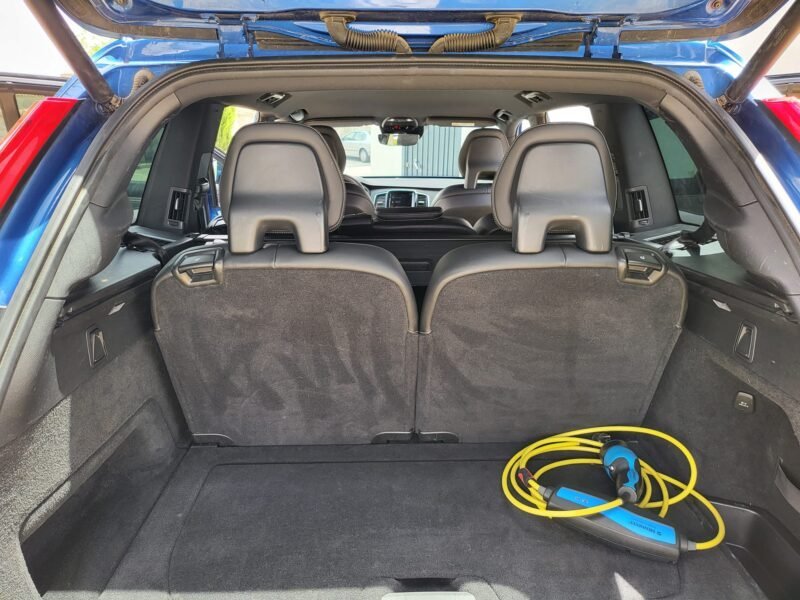 VOLVO XC90 T8 AWD R DESIGN