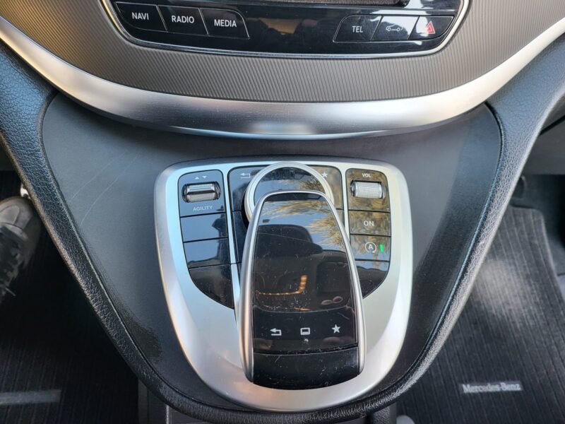 MERCEDES-BENZ CLASE V 220