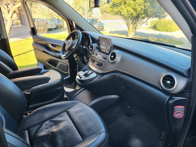 MERCEDES-BENZ CLASE V 220