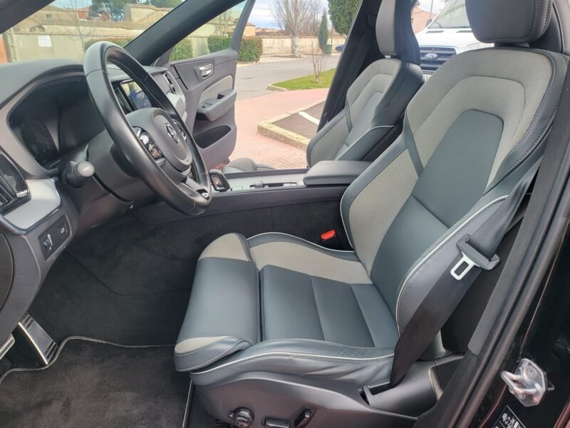 VOLVO XC60 B4 G R DESING