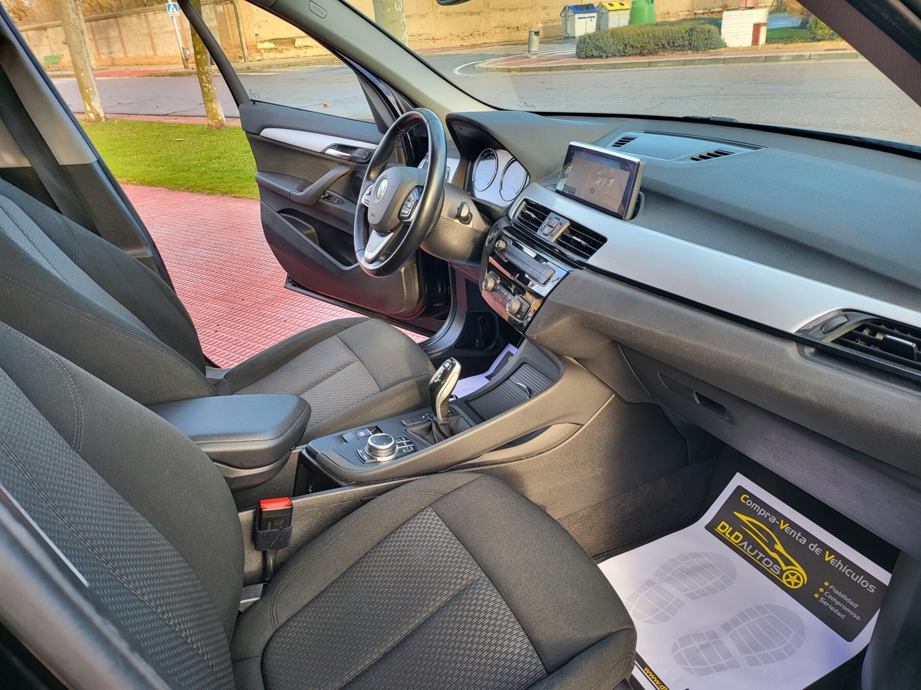 BMW X1 1.8 DA CORPORATE