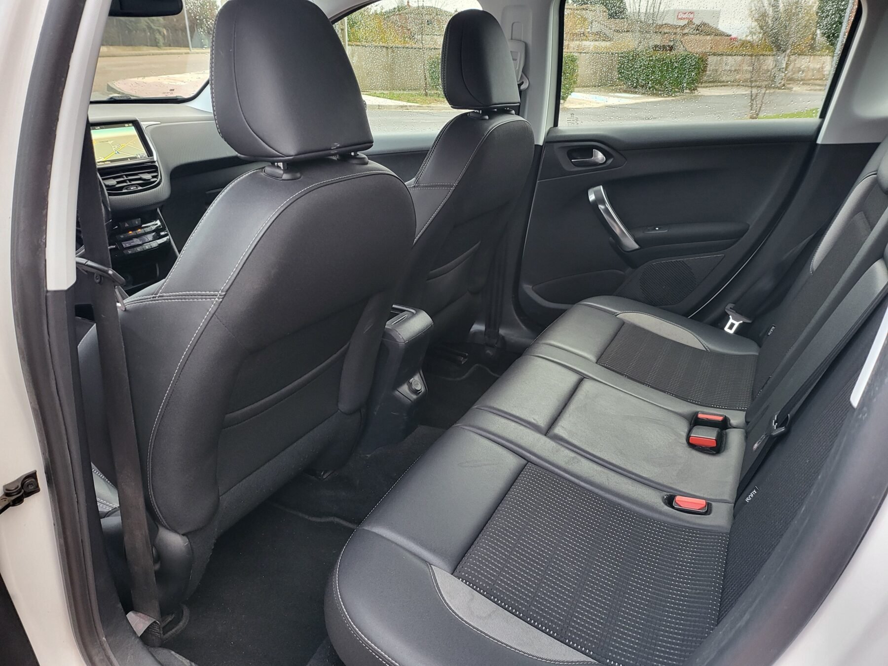 PEUGEOT 2008 GT Line 1.6 BlueHDi SS