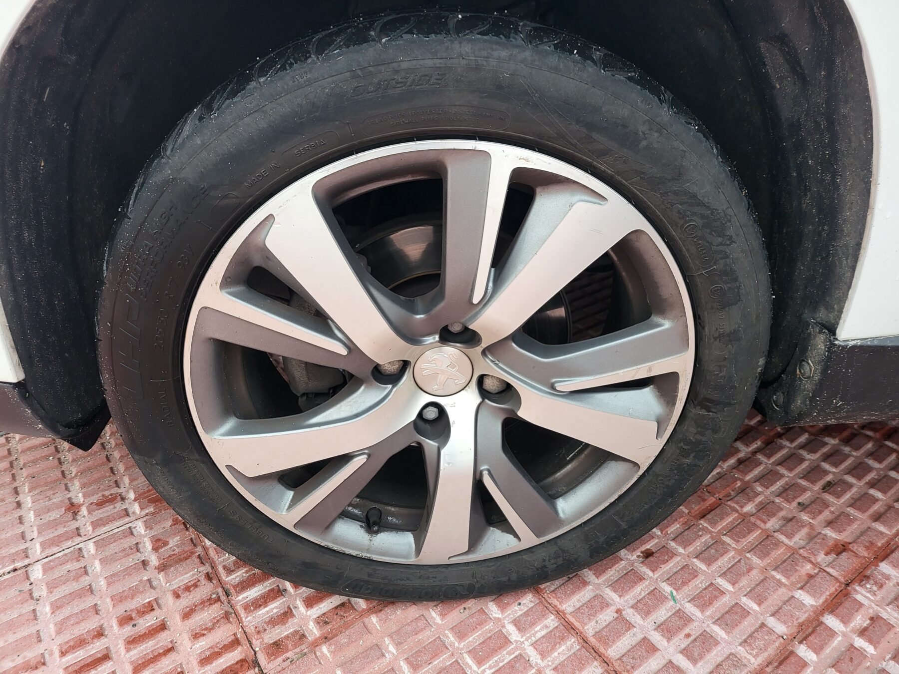 PEUGEOT 2008 GT Line 1.6 BlueHDi SS