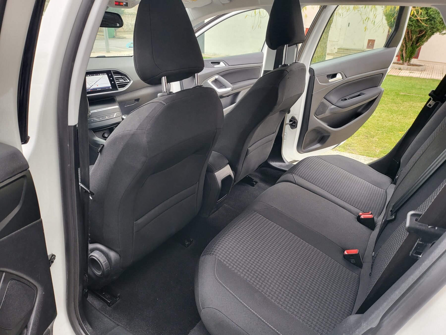 PEUGEOT 308 SW Active Pack BlueHDi 130 S&S 