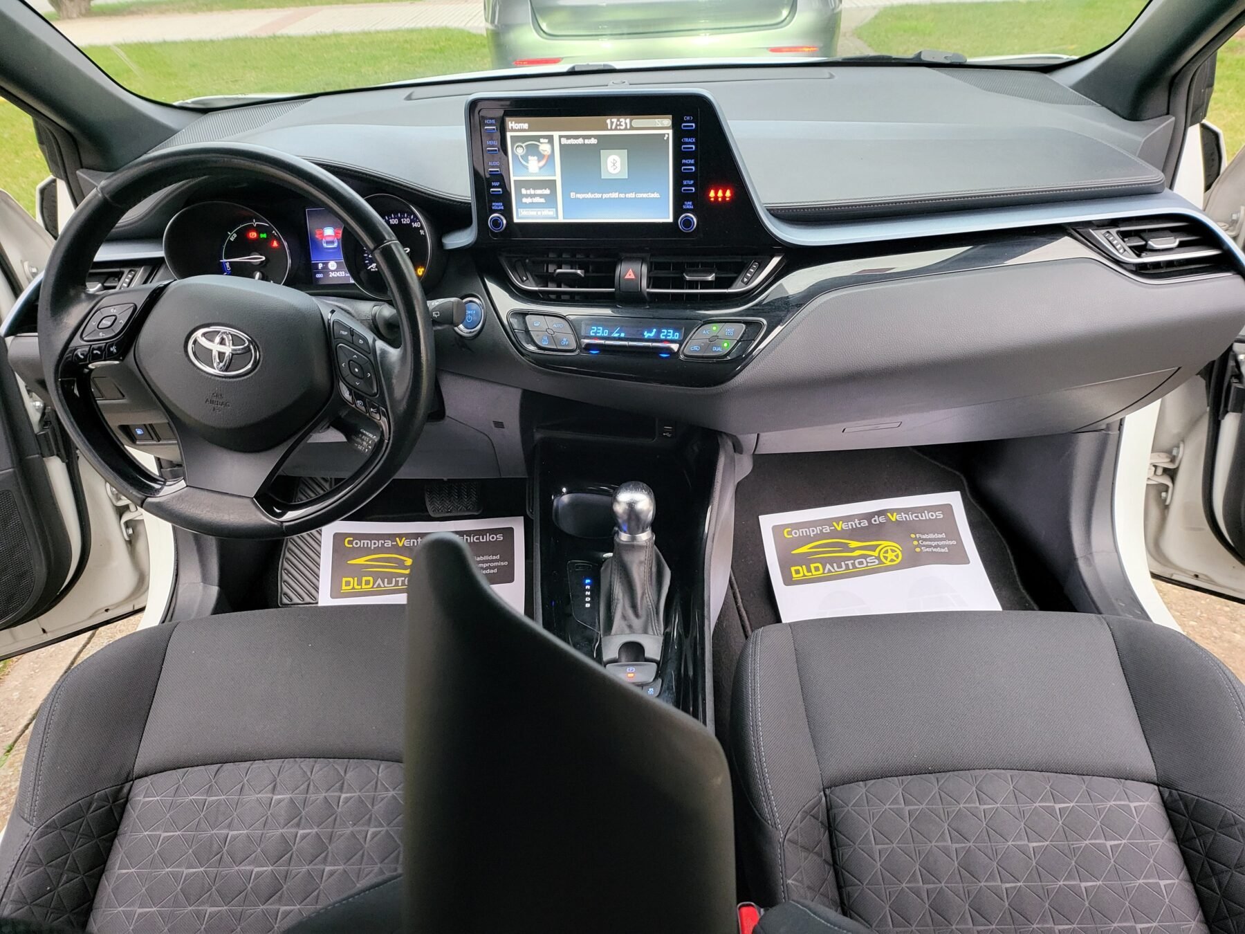 TOYOTA CH-R 1.8 125H ADVANDCE