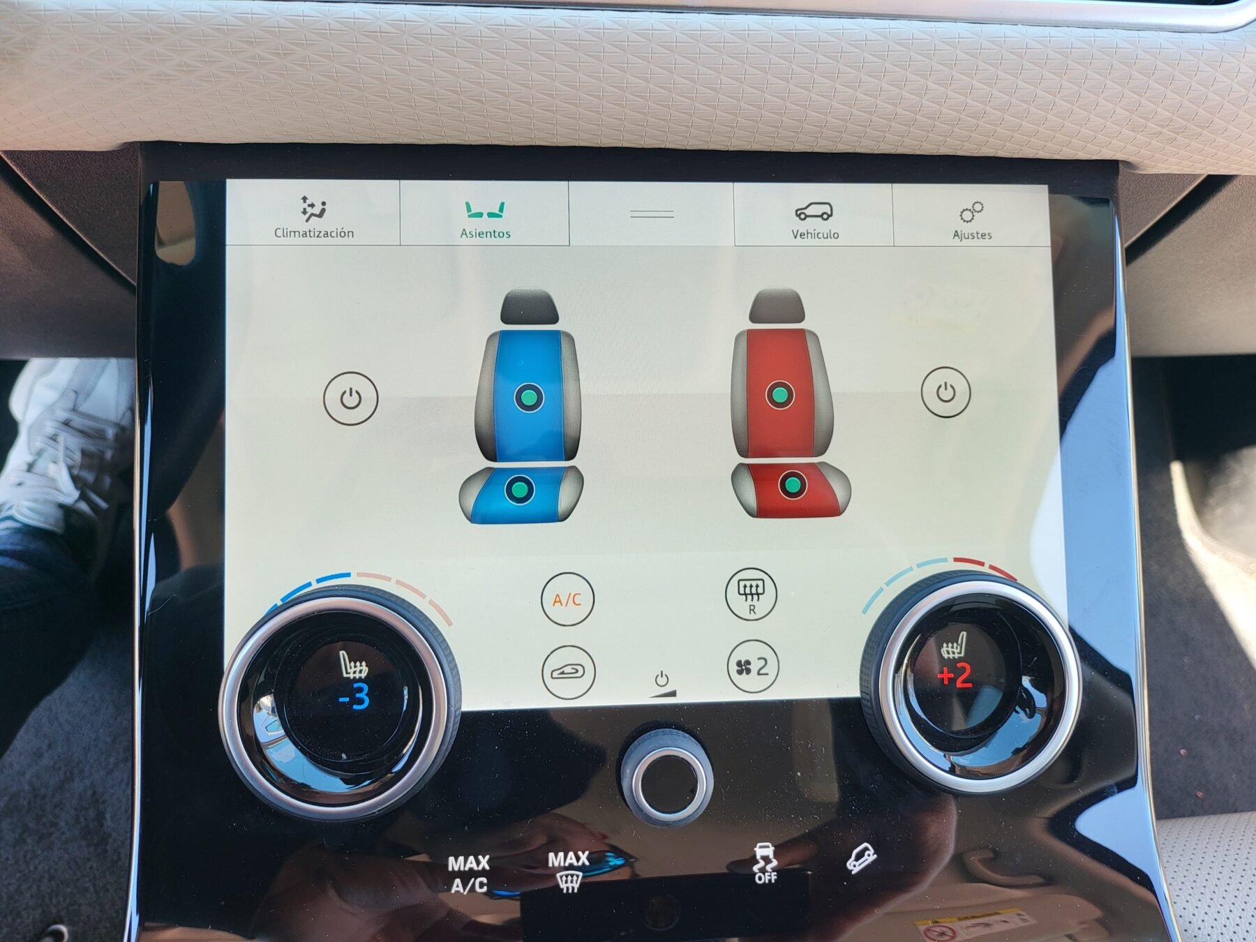 LAND-ROVER Range Rover Velar D 180 SE