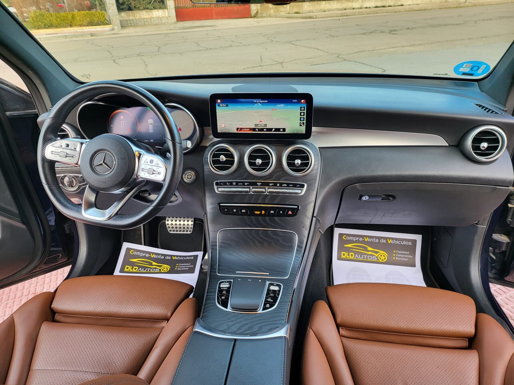 MERCEDES-BENZ GLC 300 de AMG 4 MATIC