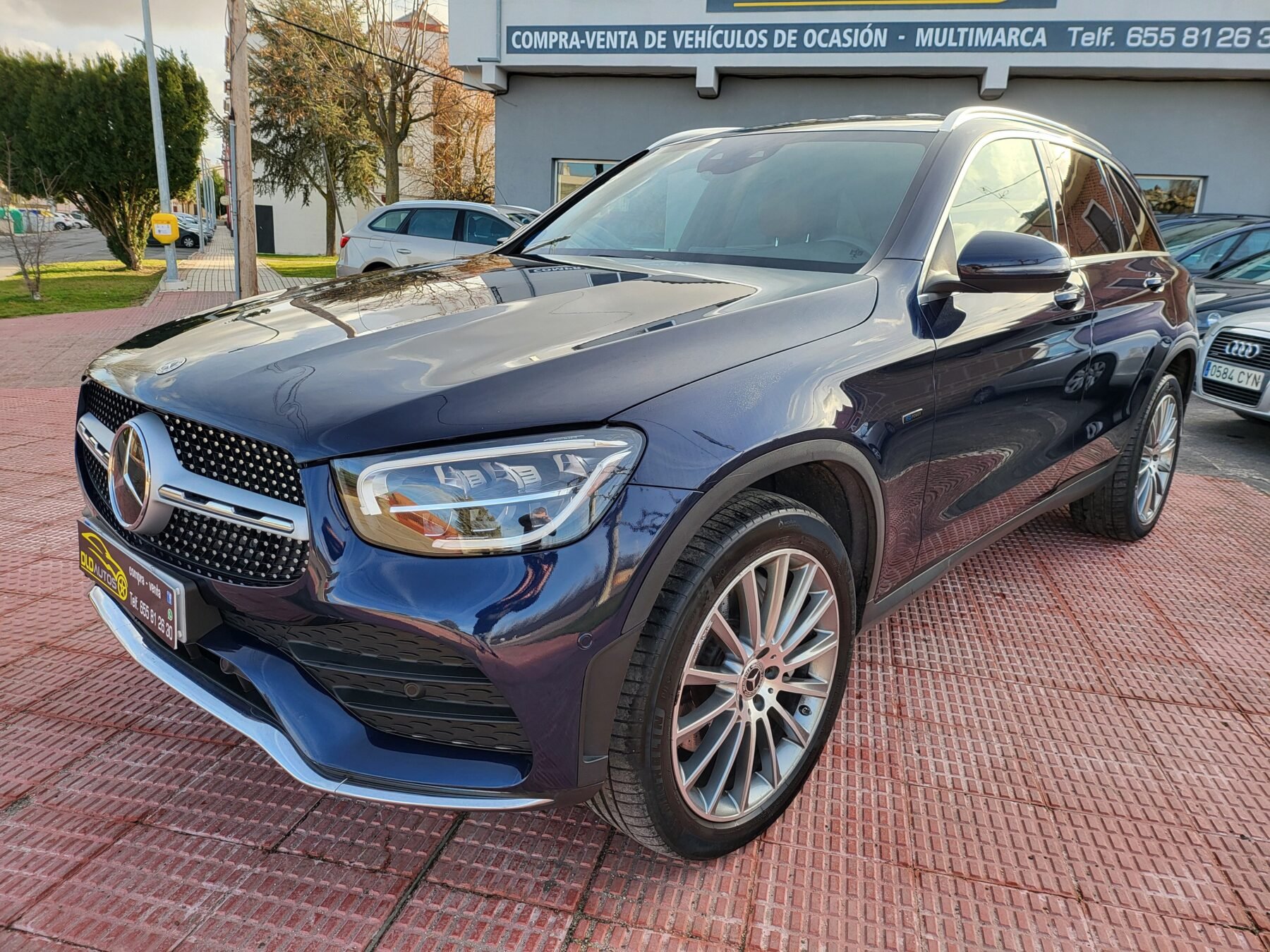MERCEDES-BENZ GLC 300 de AMG 4 MATIC