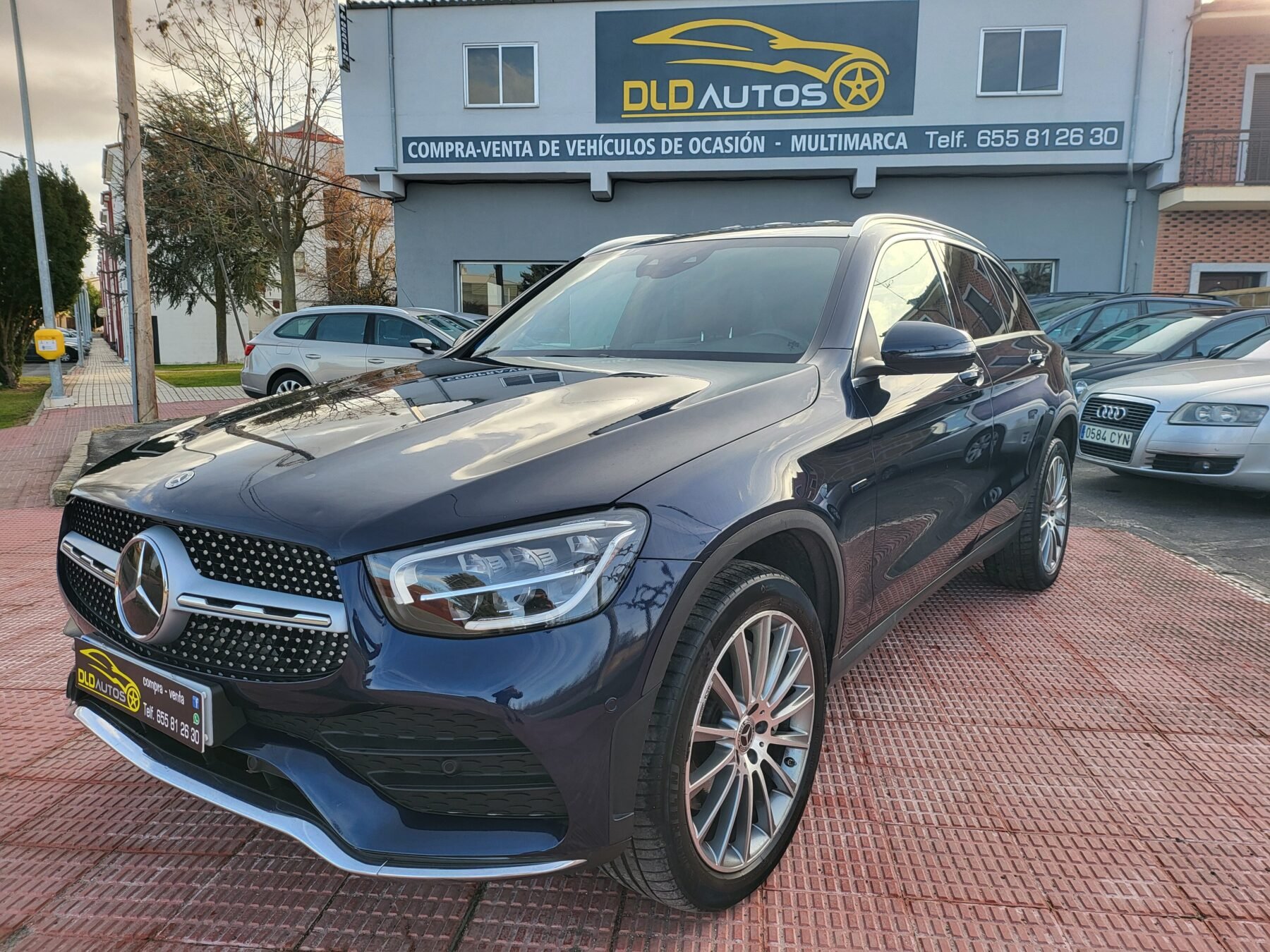MERCEDES-BENZ GLC 300 de AMG 4 MATIC