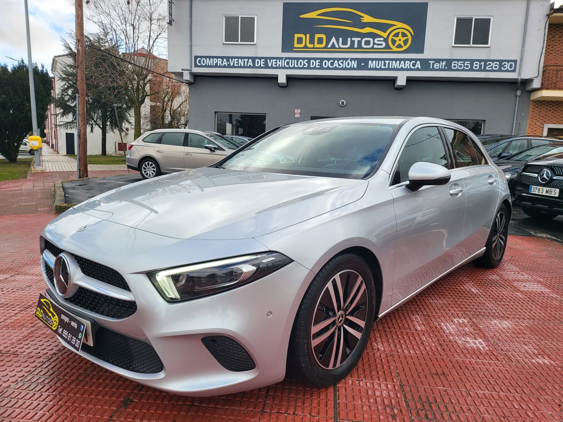 MERCEDES-BENZ CLASE A 220 D