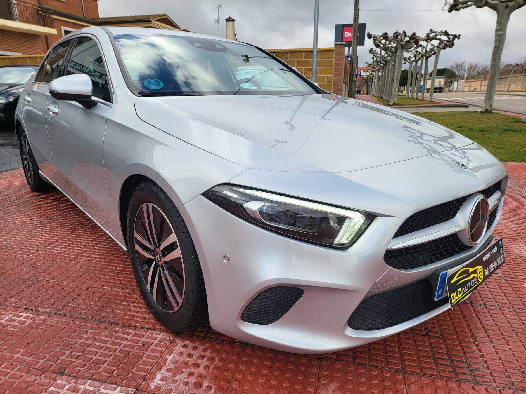 MERCEDES-BENZ CLASE A 220 D