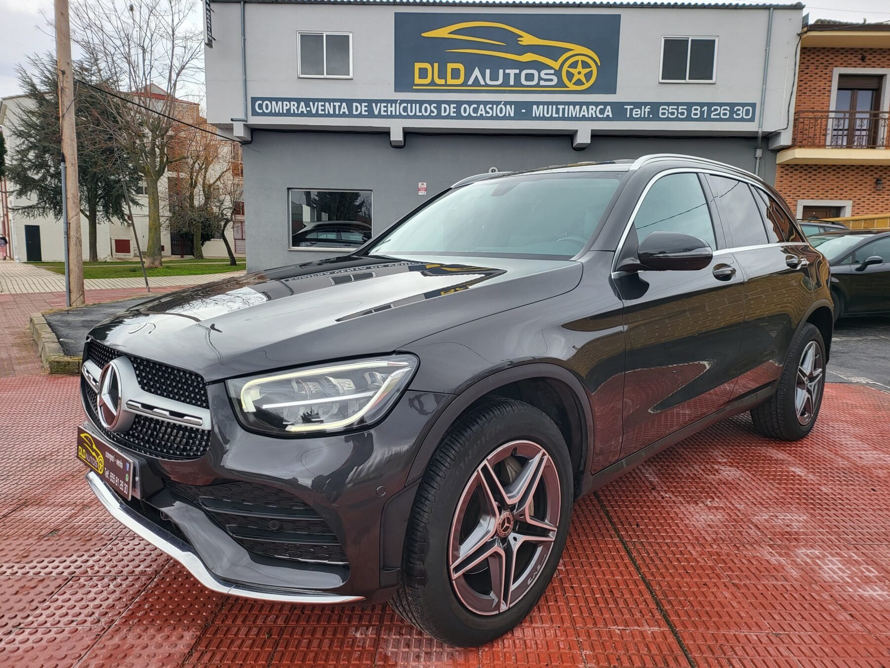 MERCEDES-BENZ GLC 300 de AMG 4 MATIC