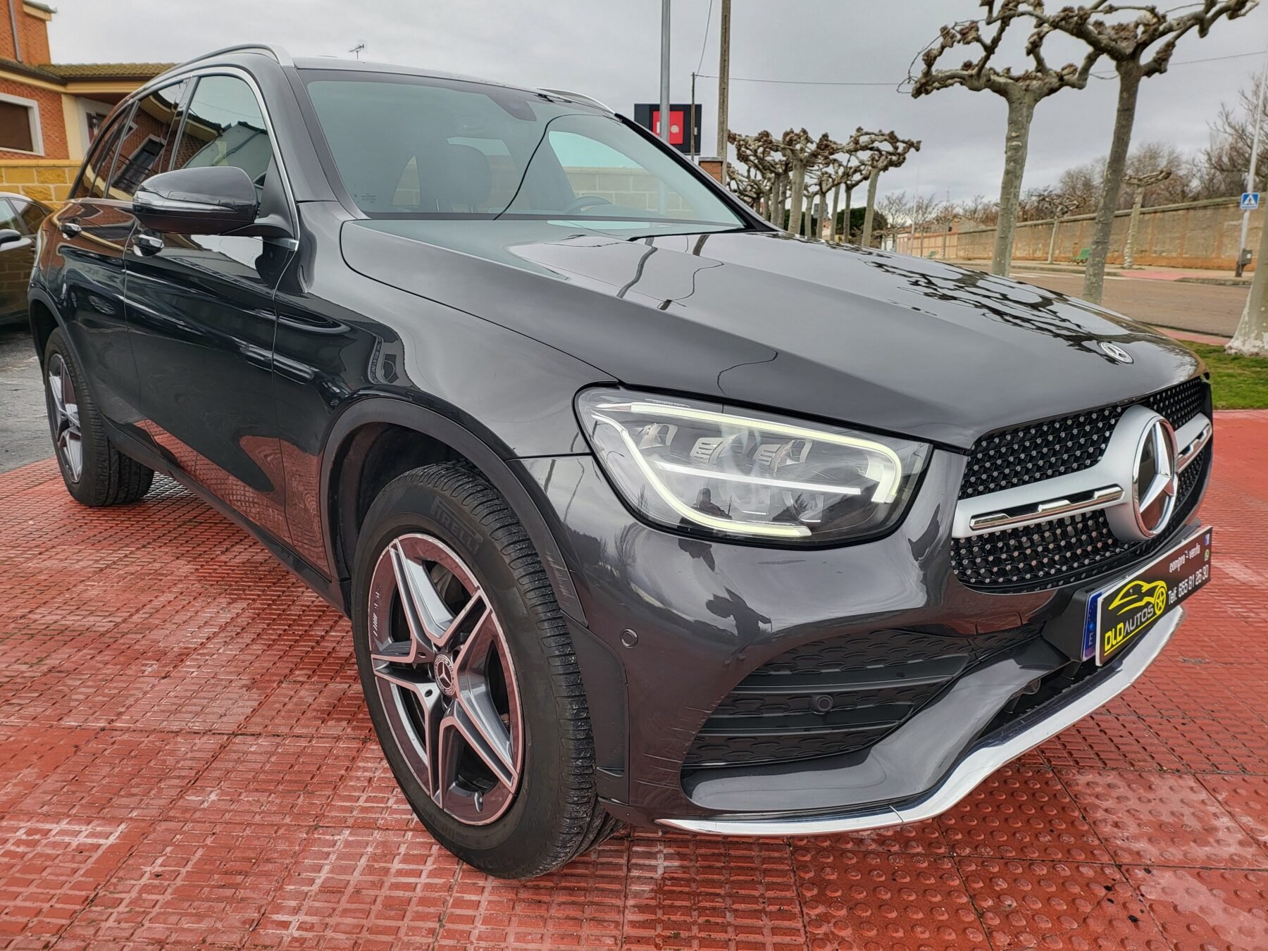 MERCEDES-BENZ GLC 300 de AMG 4 MATIC