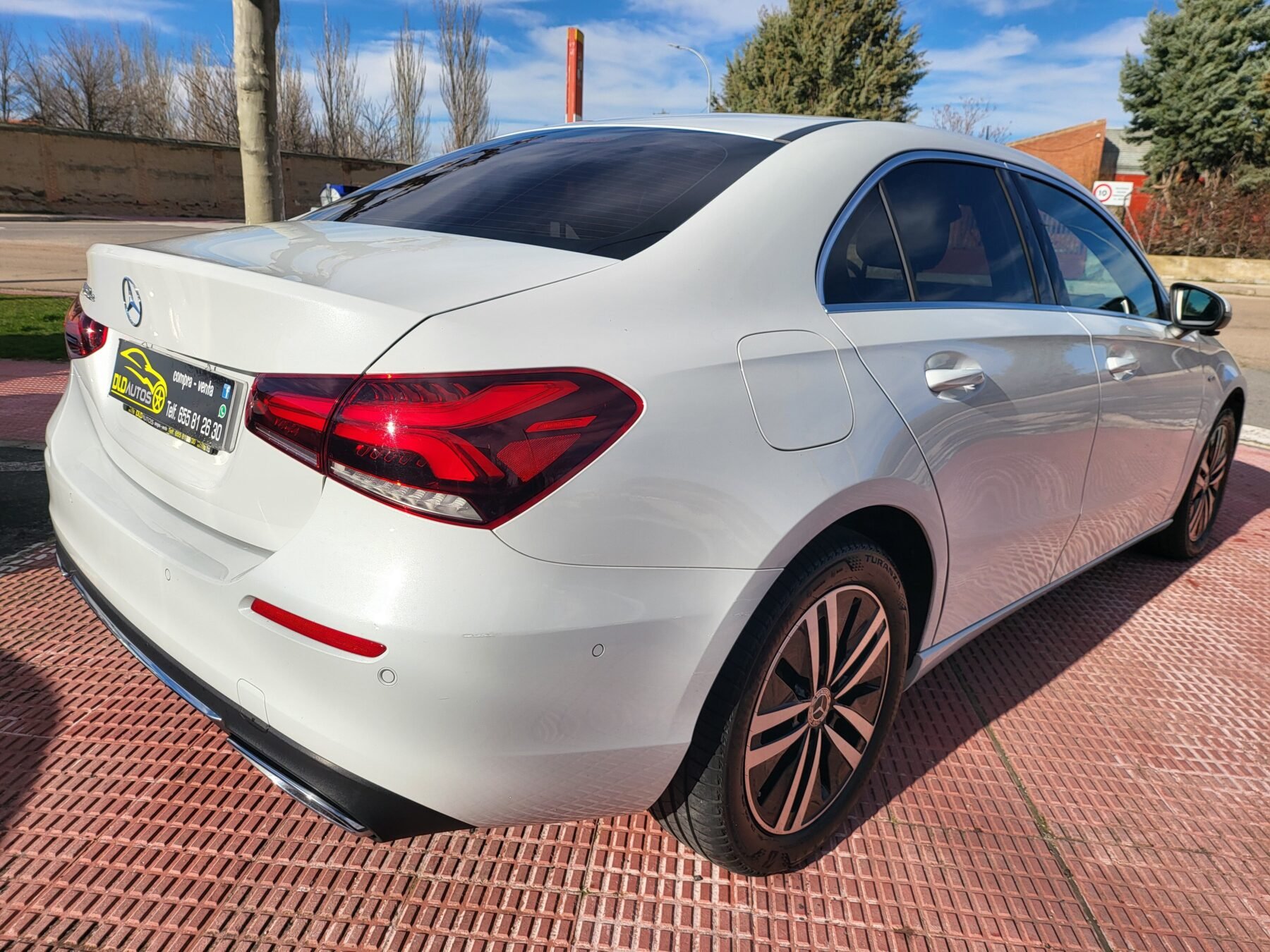 MERCEDES-BENZ CLASE A SEDAN 250 E