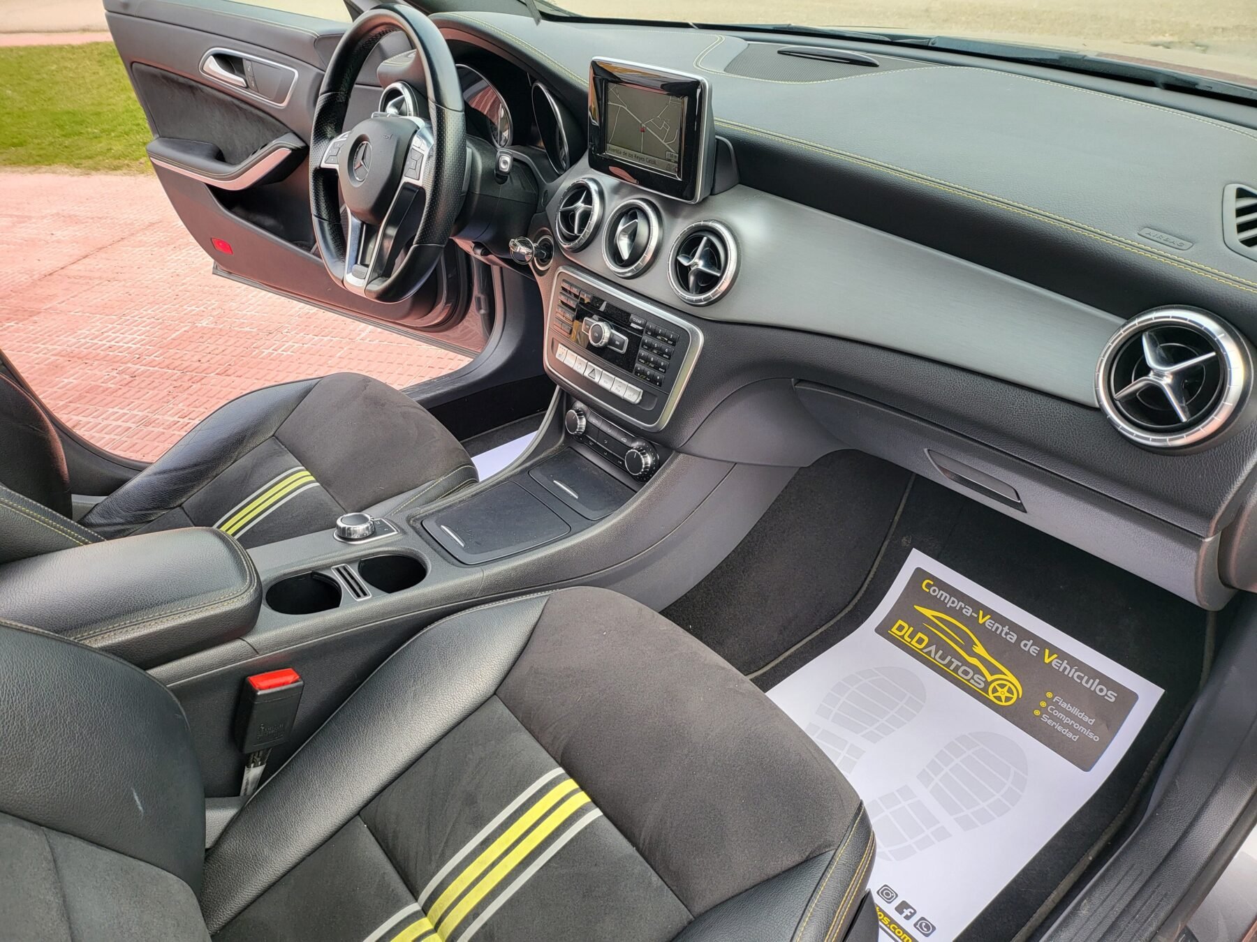 MERCEDES-BENZ CLA 220 CDI AMG