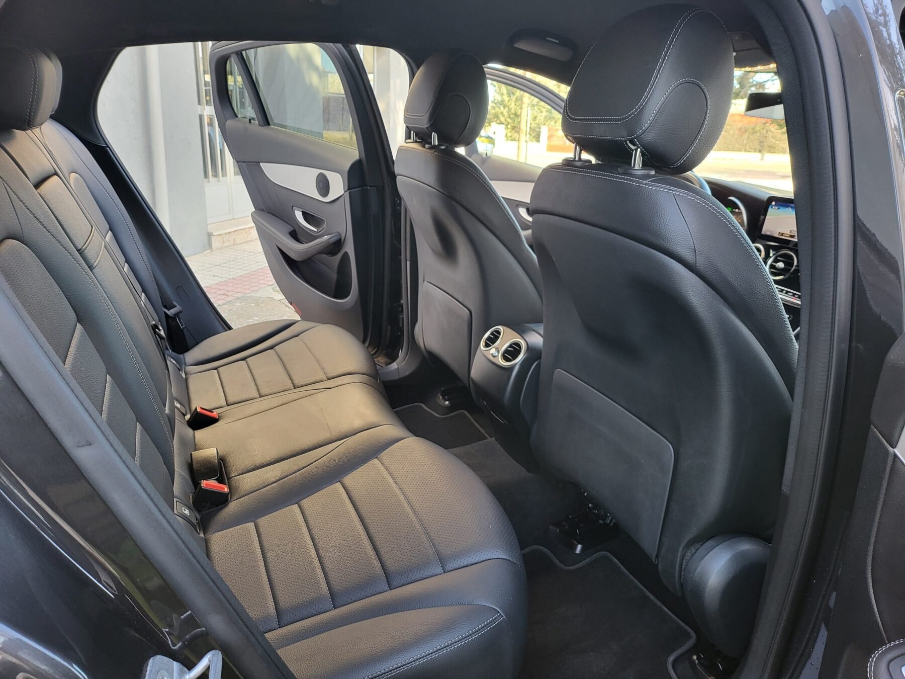 MERCEDES-BENZ GLC COUPE 300 de AMG 4 MATIC