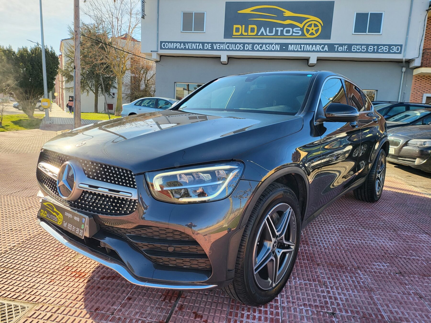 MERCEDES-BENZ GLC COUPE 300 de AMG 4 MATIC