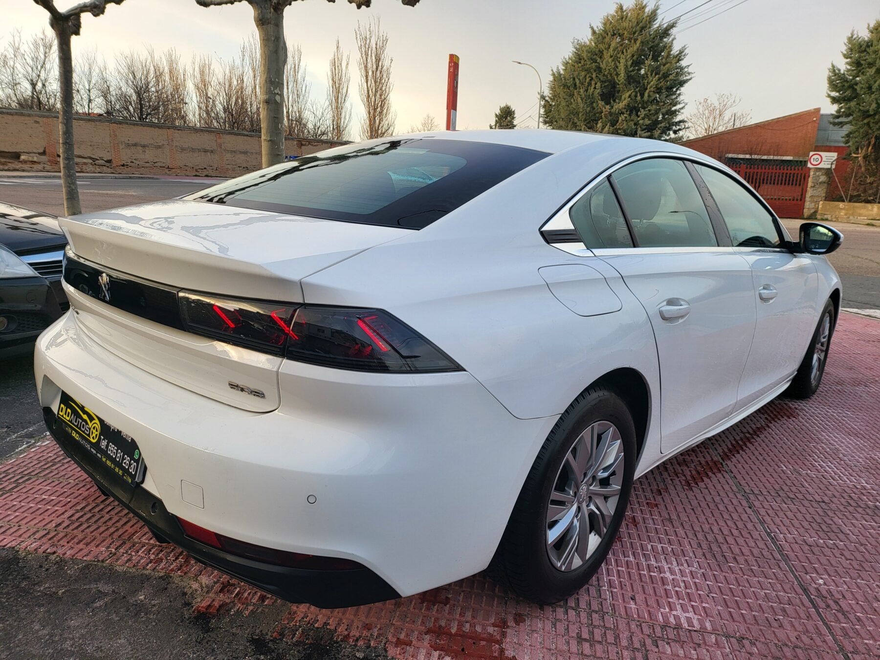 PEUGEOT 508 Business Line BlueHDi 96kW S&S 6vel