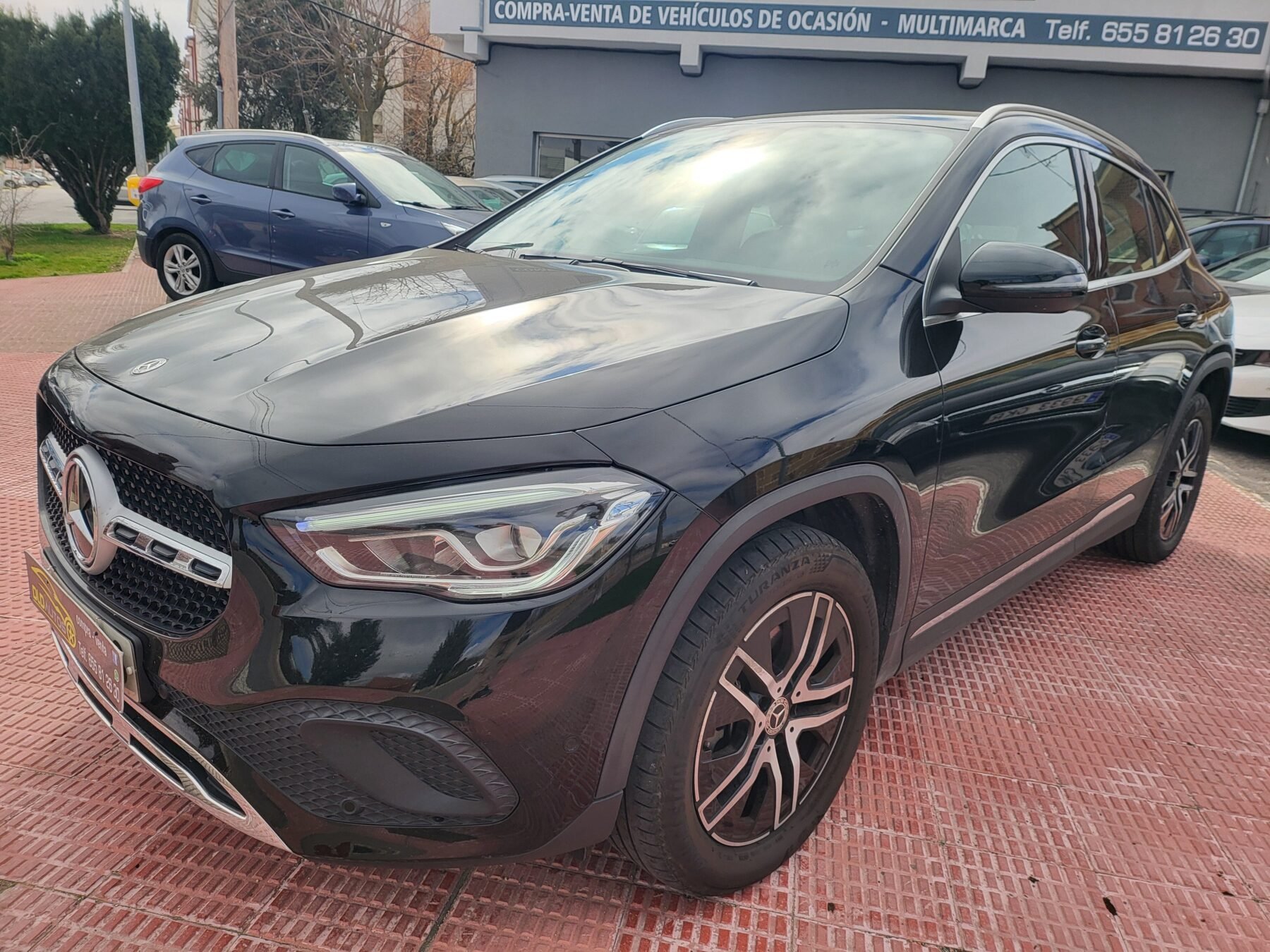 MERCEDES-BENZ GLA 250 E