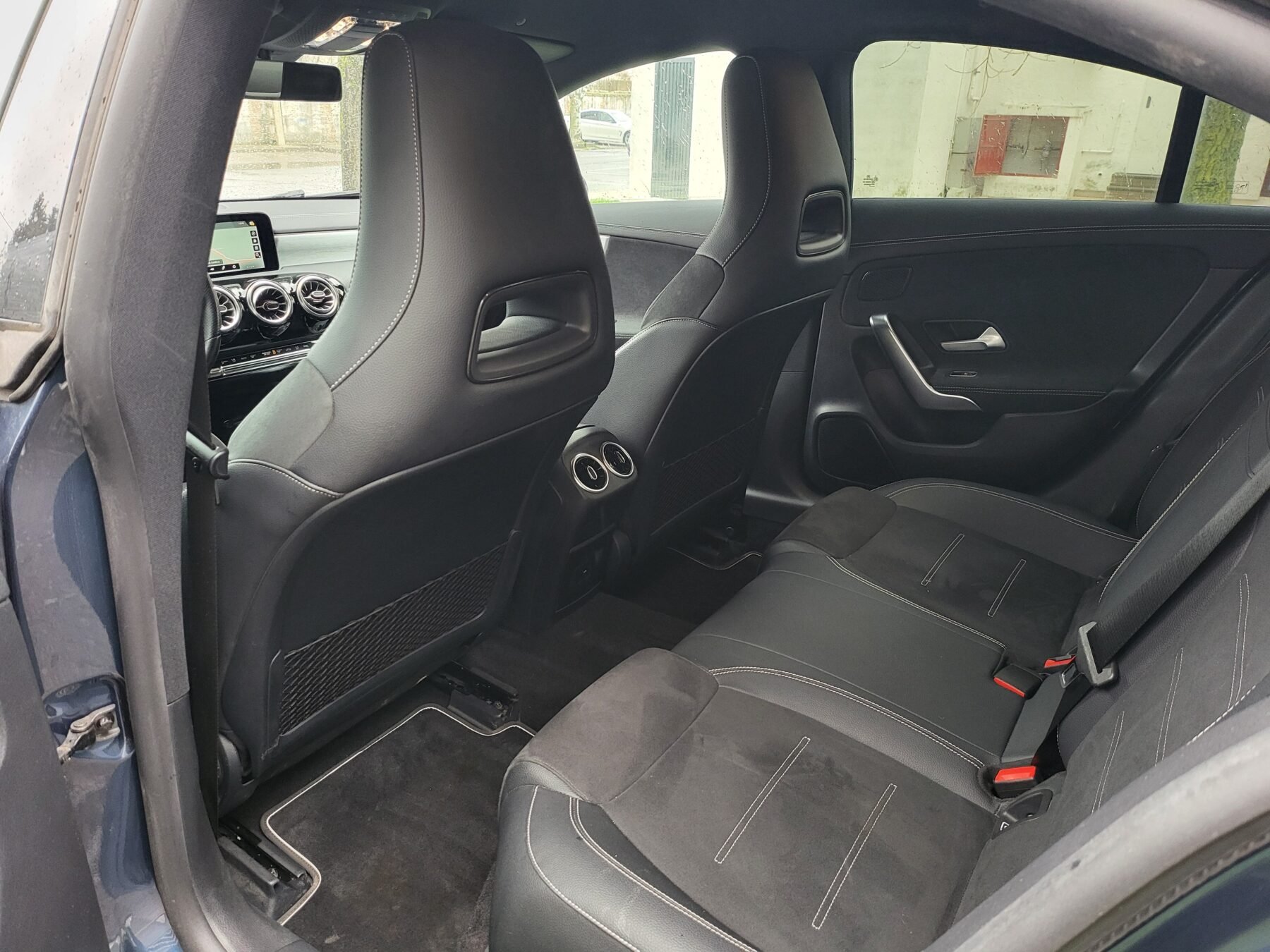 MERCEDES-BENZ CLA 200 D AMG EDITION