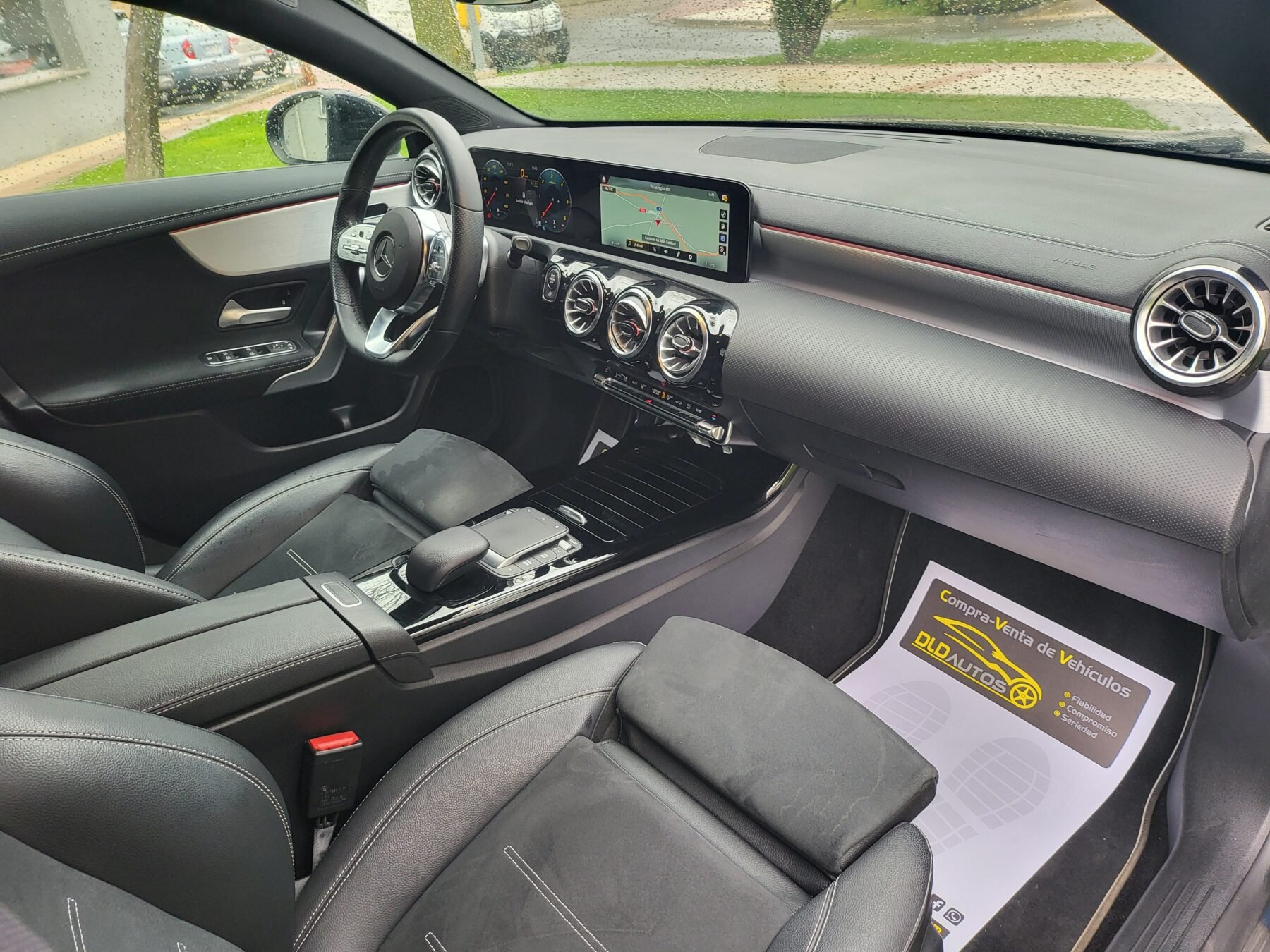 MERCEDES-BENZ CLA 200 D AMG EDITION