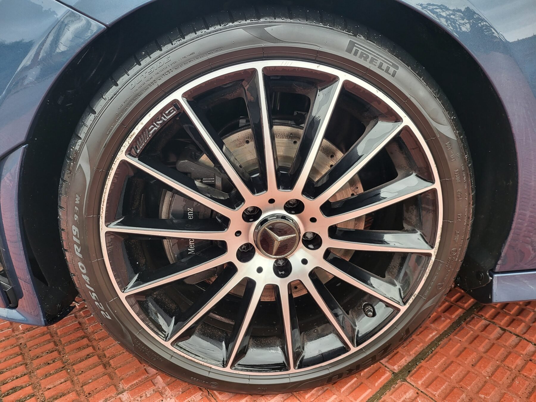 MERCEDES-BENZ CLA 200 D AMG EDITION