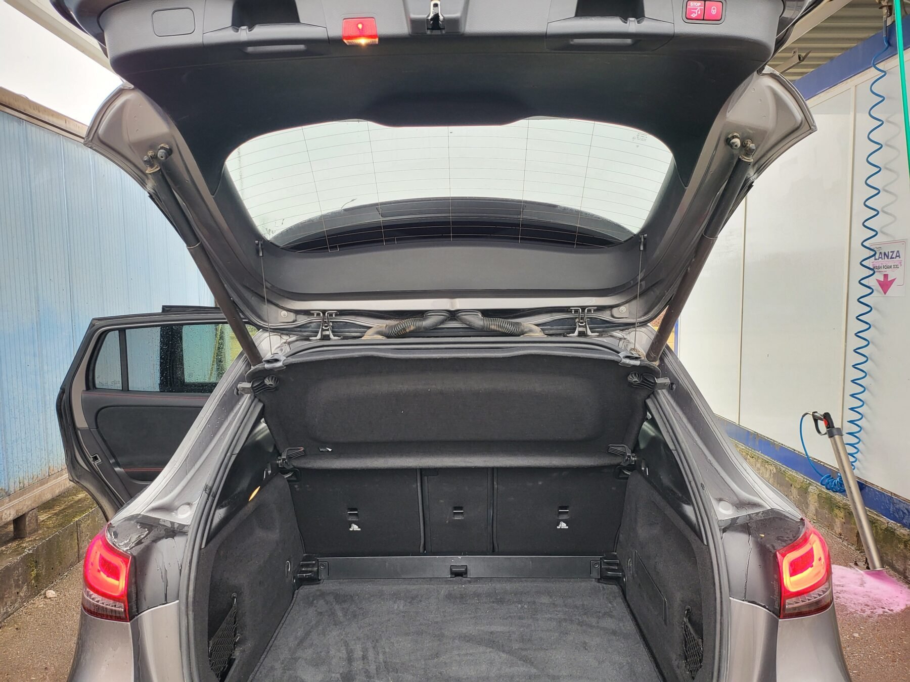 MERCEDES-BENZ GLA 200 D AMG