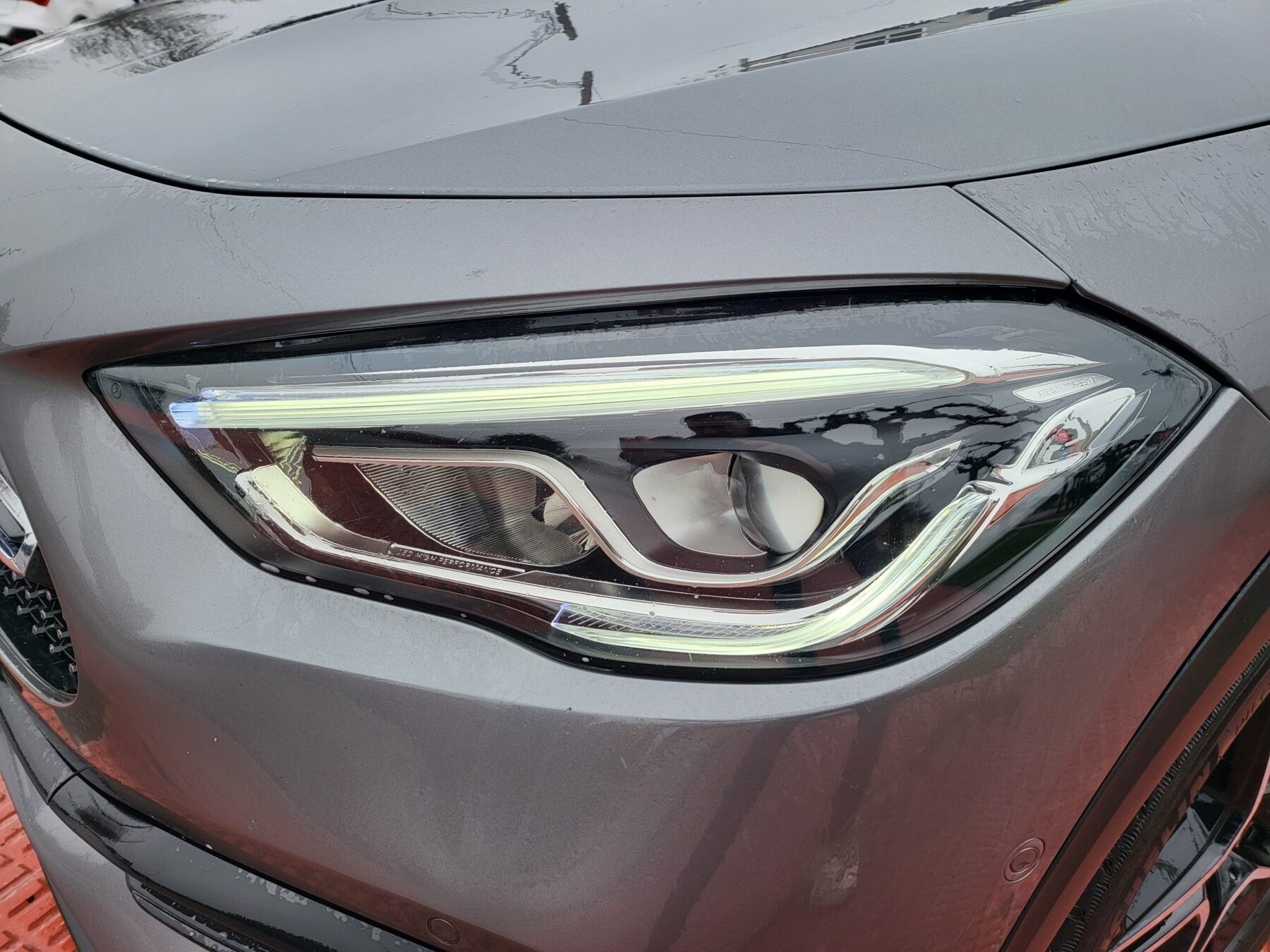 MERCEDES-BENZ GLA 200 D AMG