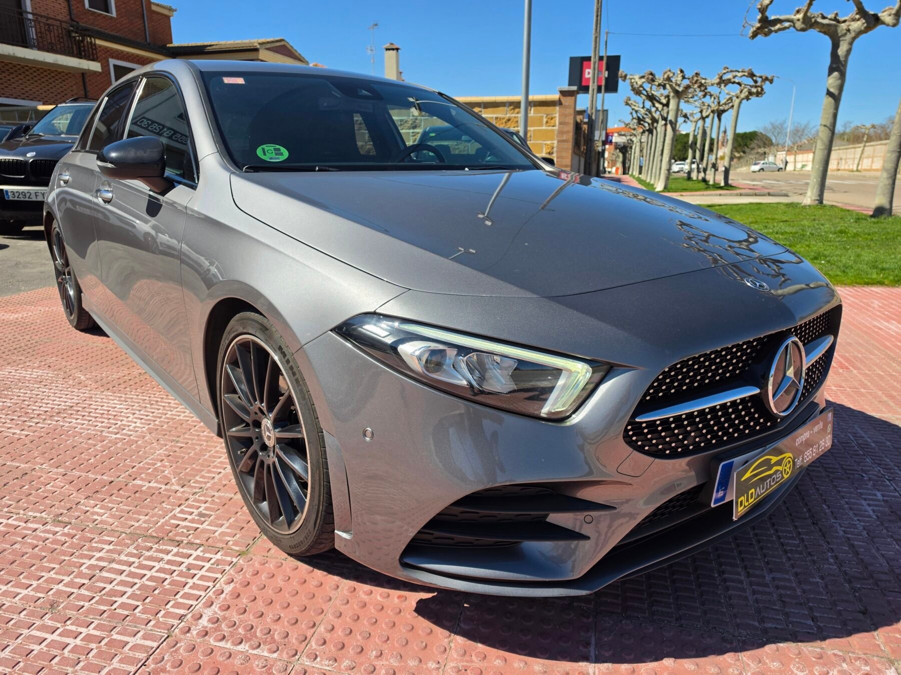 MERCEDES-BENZ A 180 D AMG