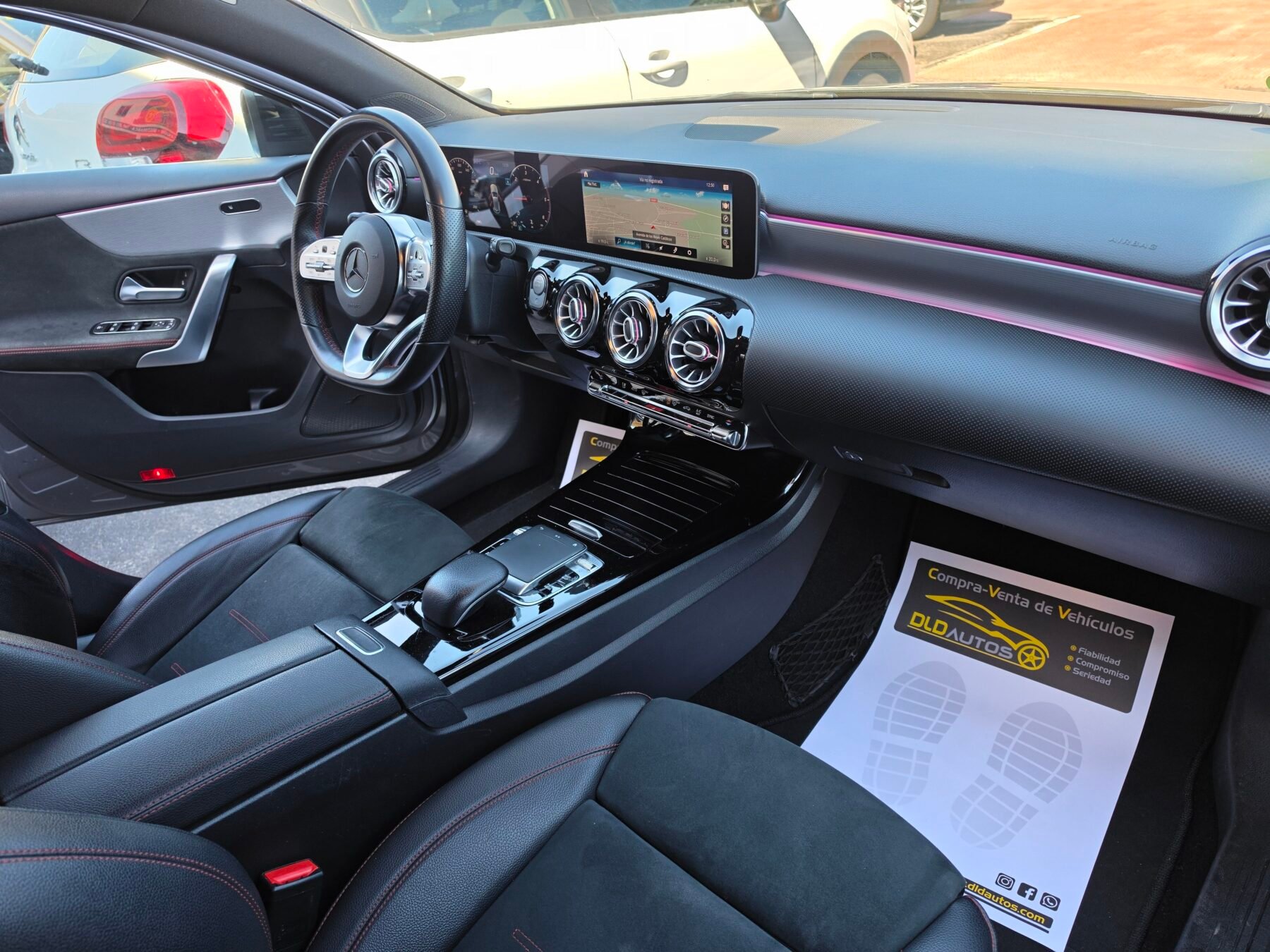 MERCEDES-BENZ A 180 D AMG