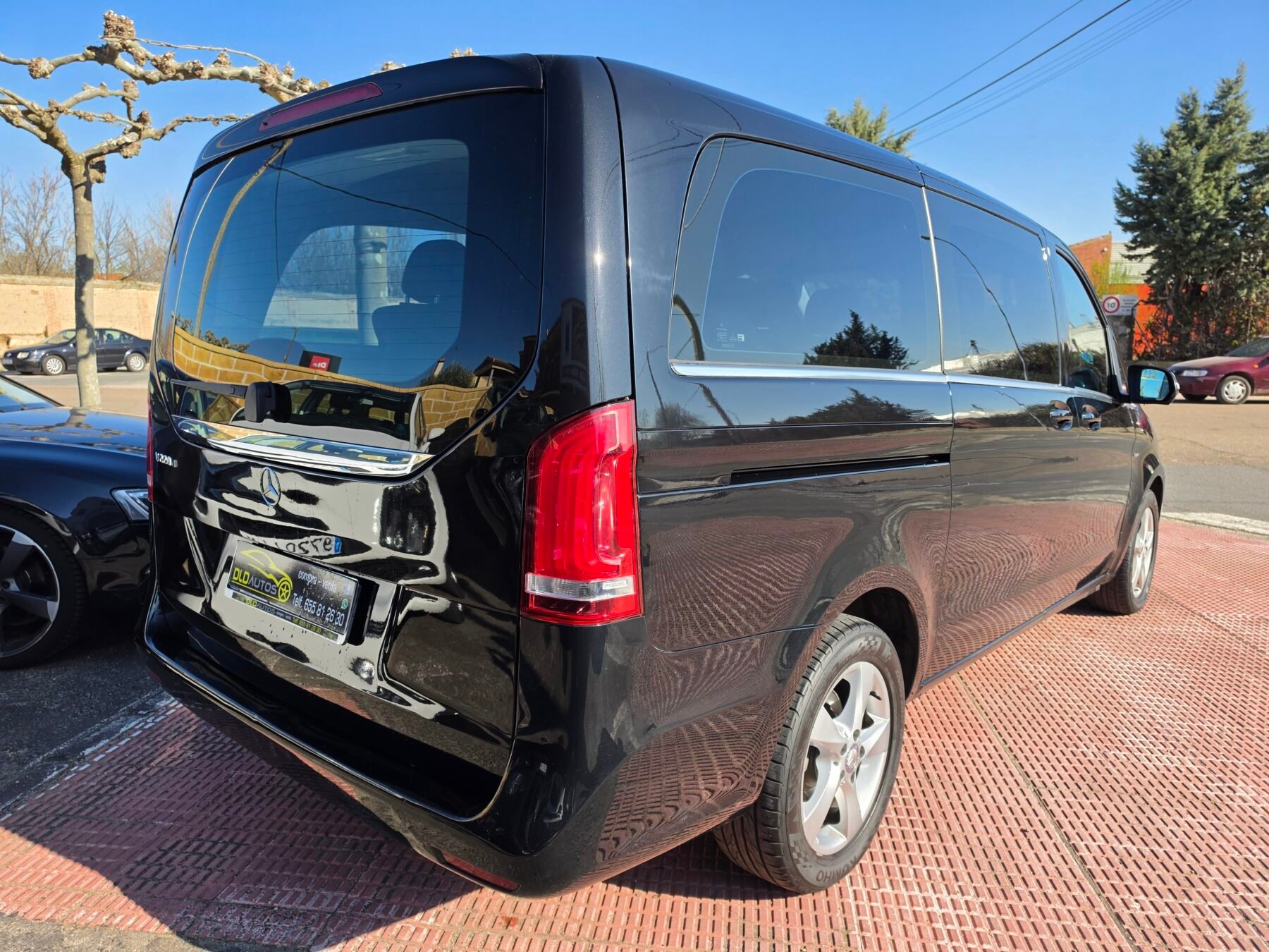 MERCEDES-BENZ CLASE V 220 D