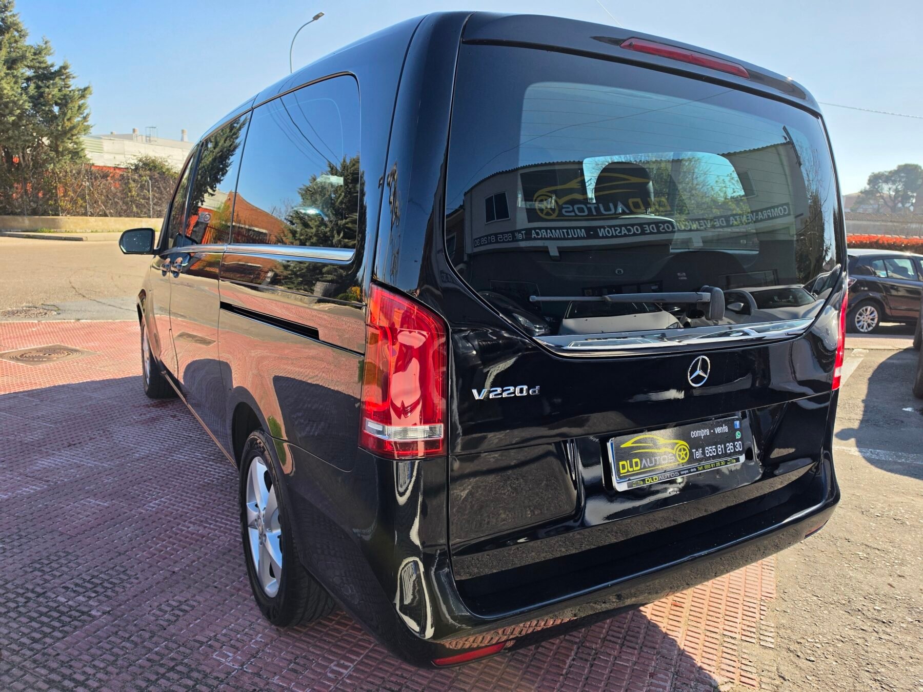 MERCEDES-BENZ CLASE V 220 D