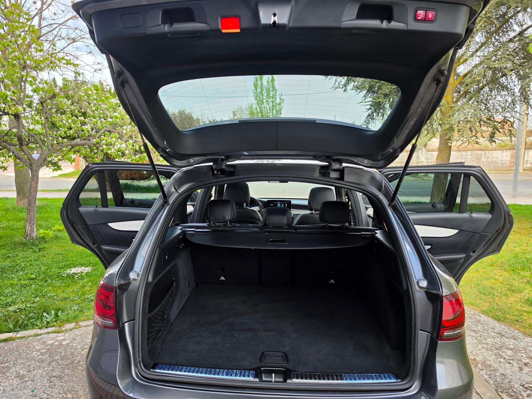 MERCEDES-BENZ GLC 300 D AMG 4 MATIC