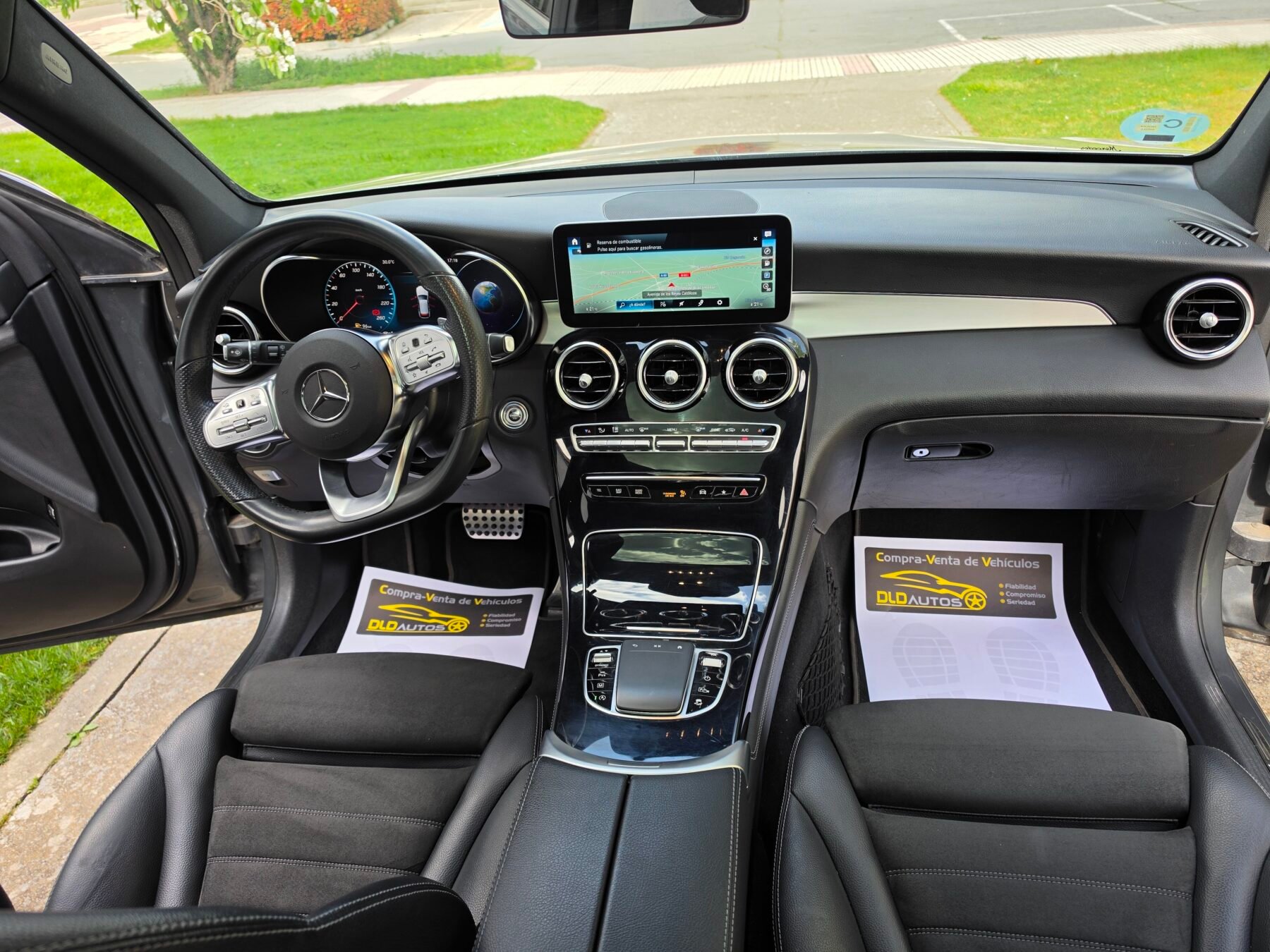 MERCEDES-BENZ GLC 300 D AMG 4 MATIC