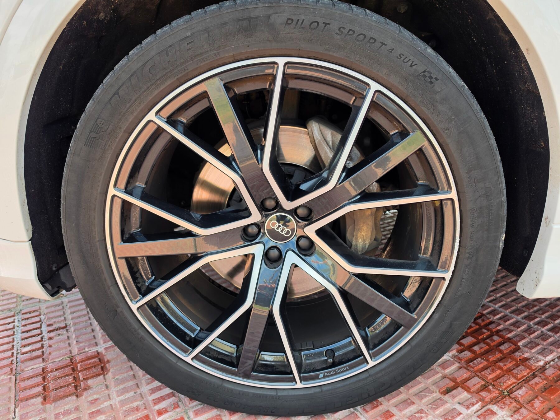 AUDI Q8 50 TDI 210kW Black L quattro tiptronic