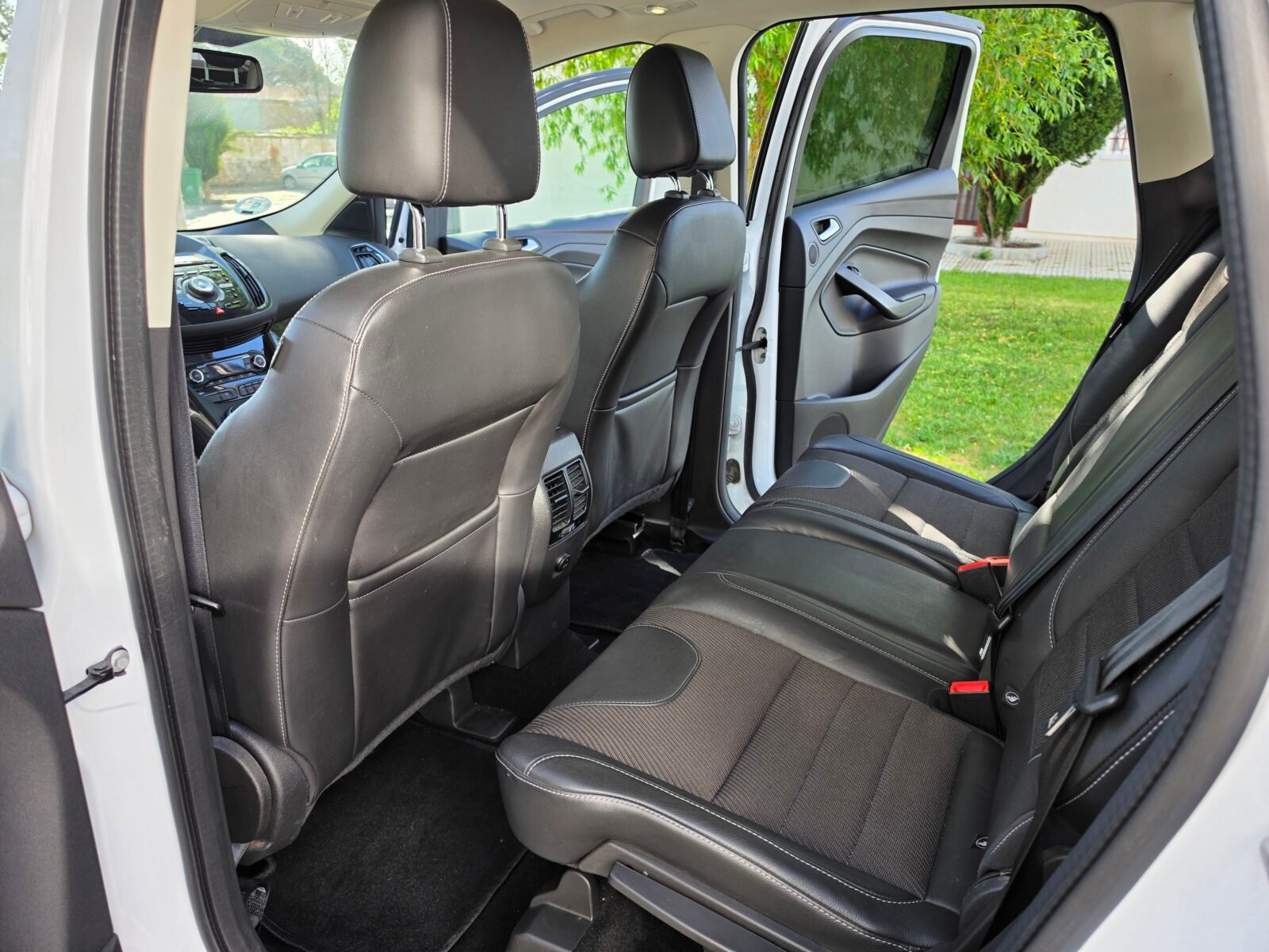 FORD Kuga 2.0 TDCI 4X4 TITANIUM