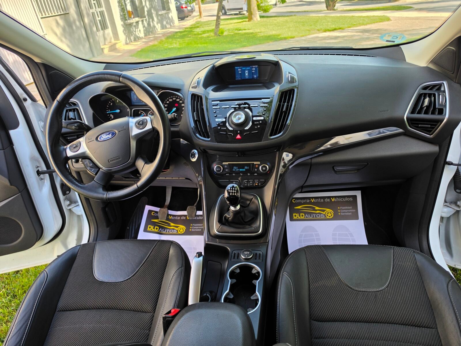 FORD Kuga 2.0 TDCI 4X4 TITANIUM