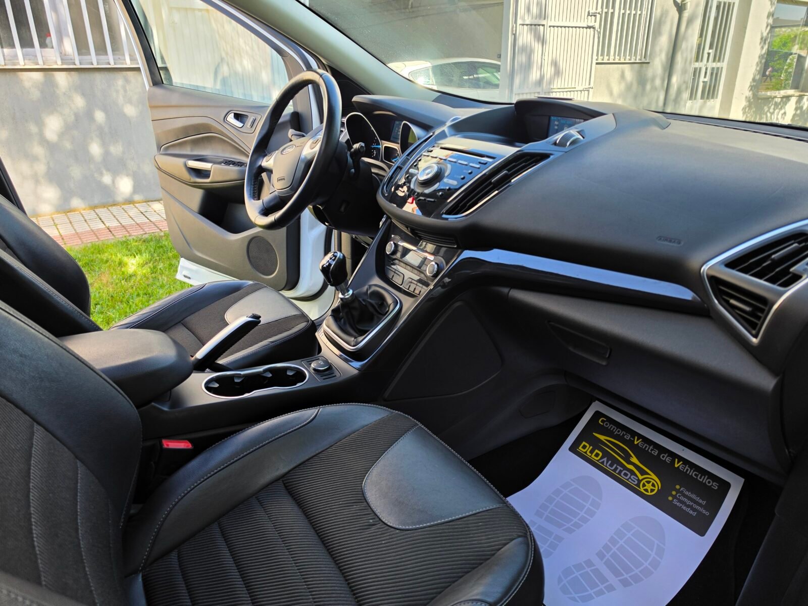 FORD Kuga 2.0 TDCI 4X4 TITANIUM