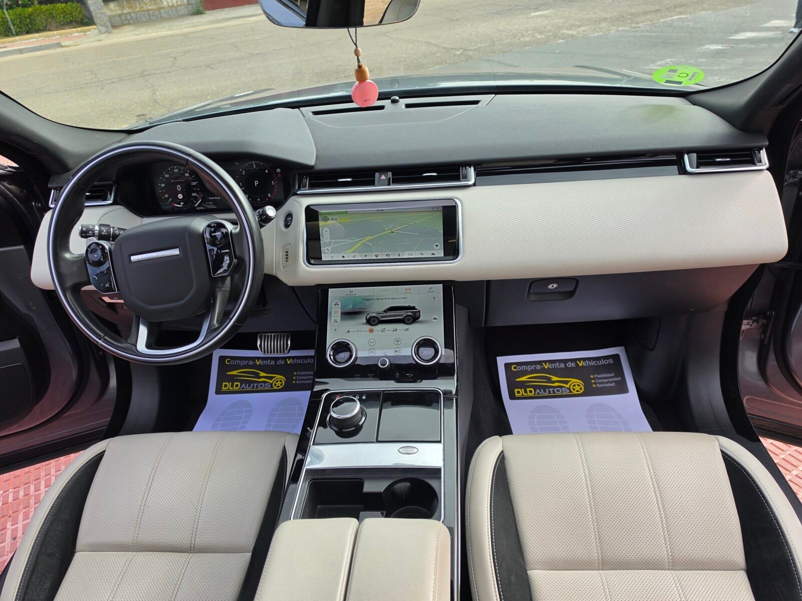 LAND-ROVER Range Rover Velar 3.0 D R DYNAMIC 