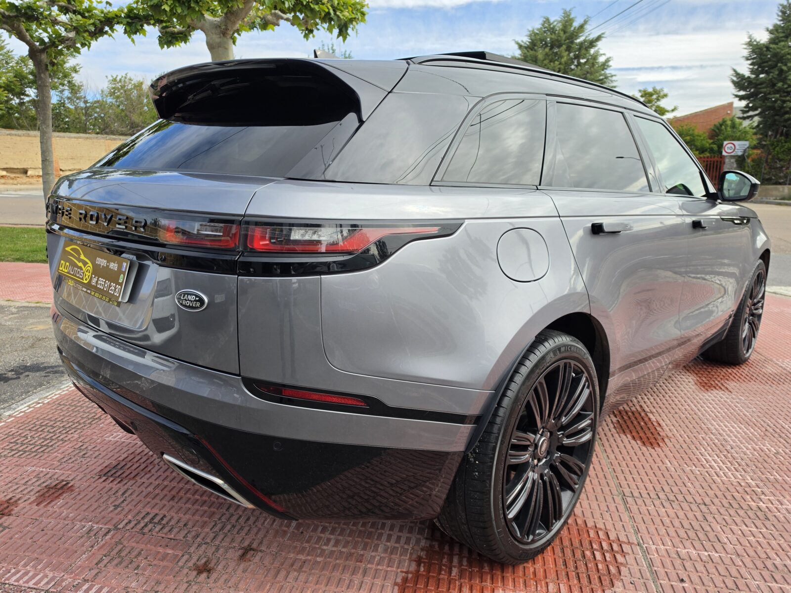 LAND-ROVER Range Rover Velar 3.0 D R DYNAMIC 