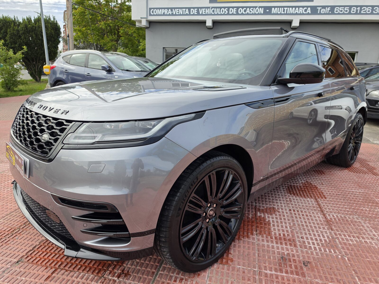 LAND-ROVER Range Rover Velar 3.0 D R DYNAMIC 
