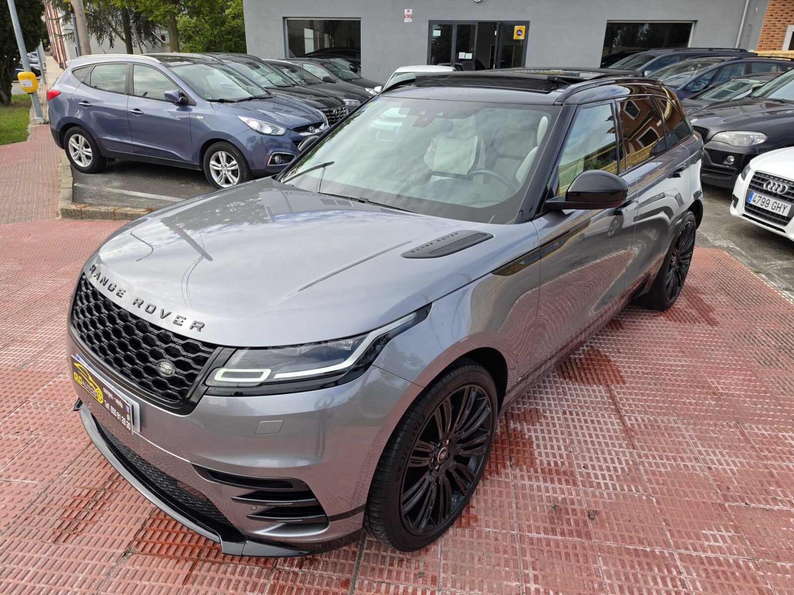LAND-ROVER Range Rover Velar 3.0 D R DYNAMIC 